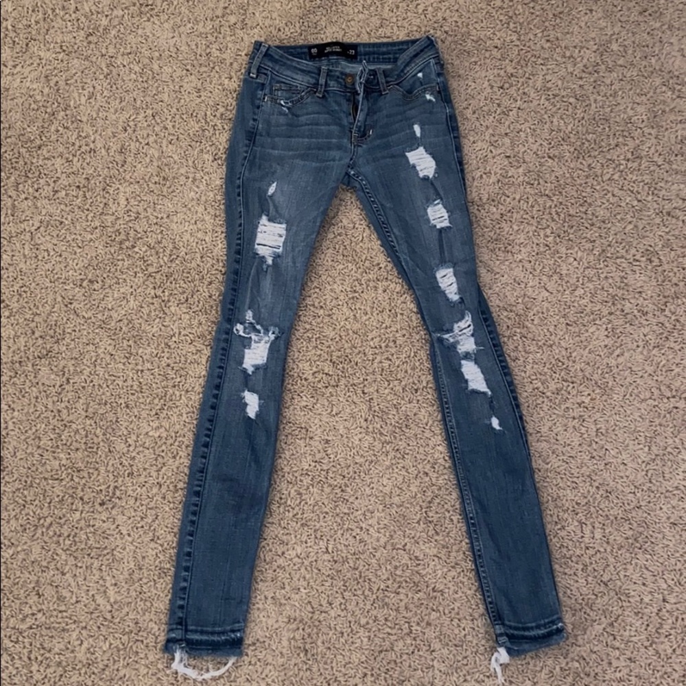 Hollister super skinny ripped jeans